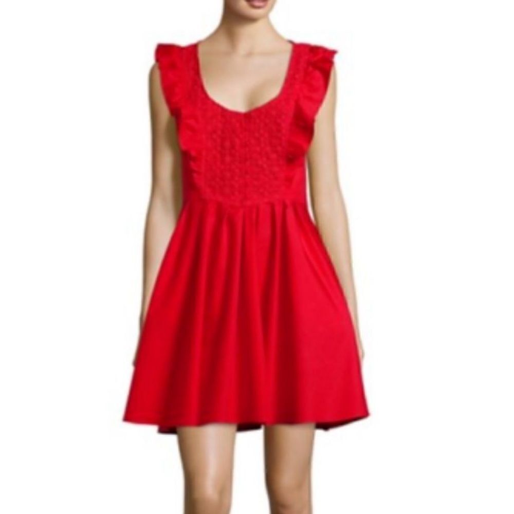 Free People all cotton mini dress in red! Beautifully whimsical side pockets Med